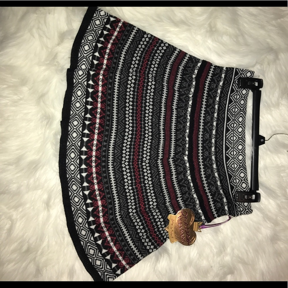 Vera Wang Sweater Skirt